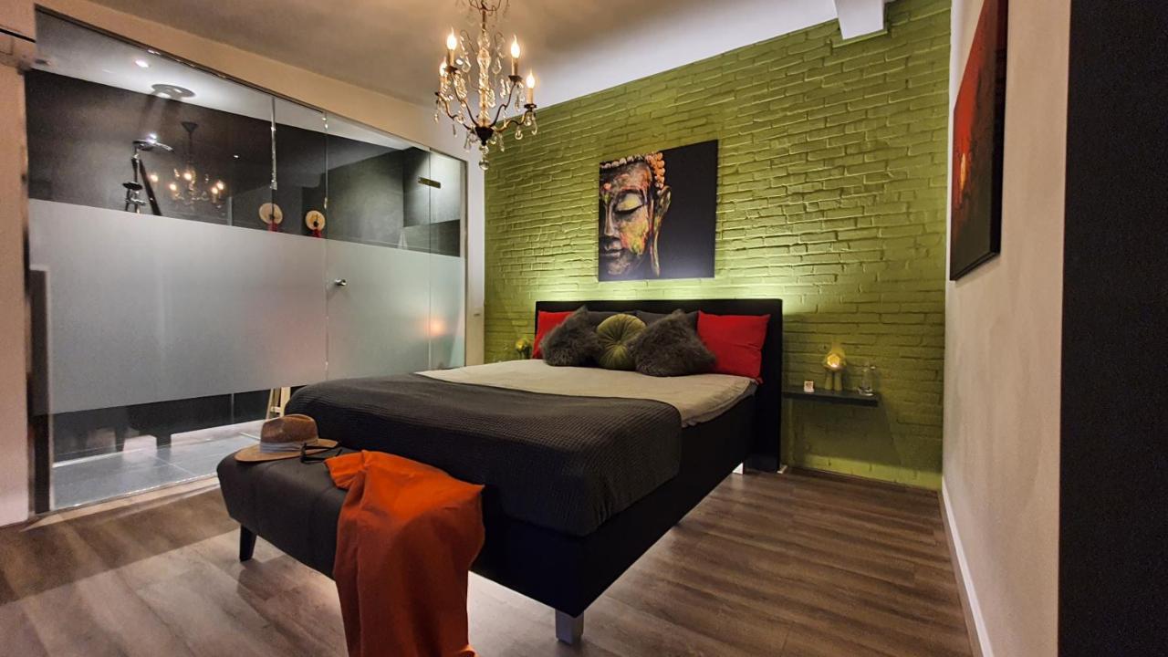 Downtown Hideaway, B&B Grand Deluxe Eindhoven Extérieur photo